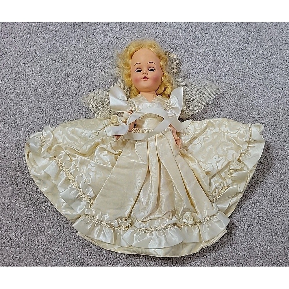 Vintage 1950's‎ Bride Doll Eyes open and shut Rare